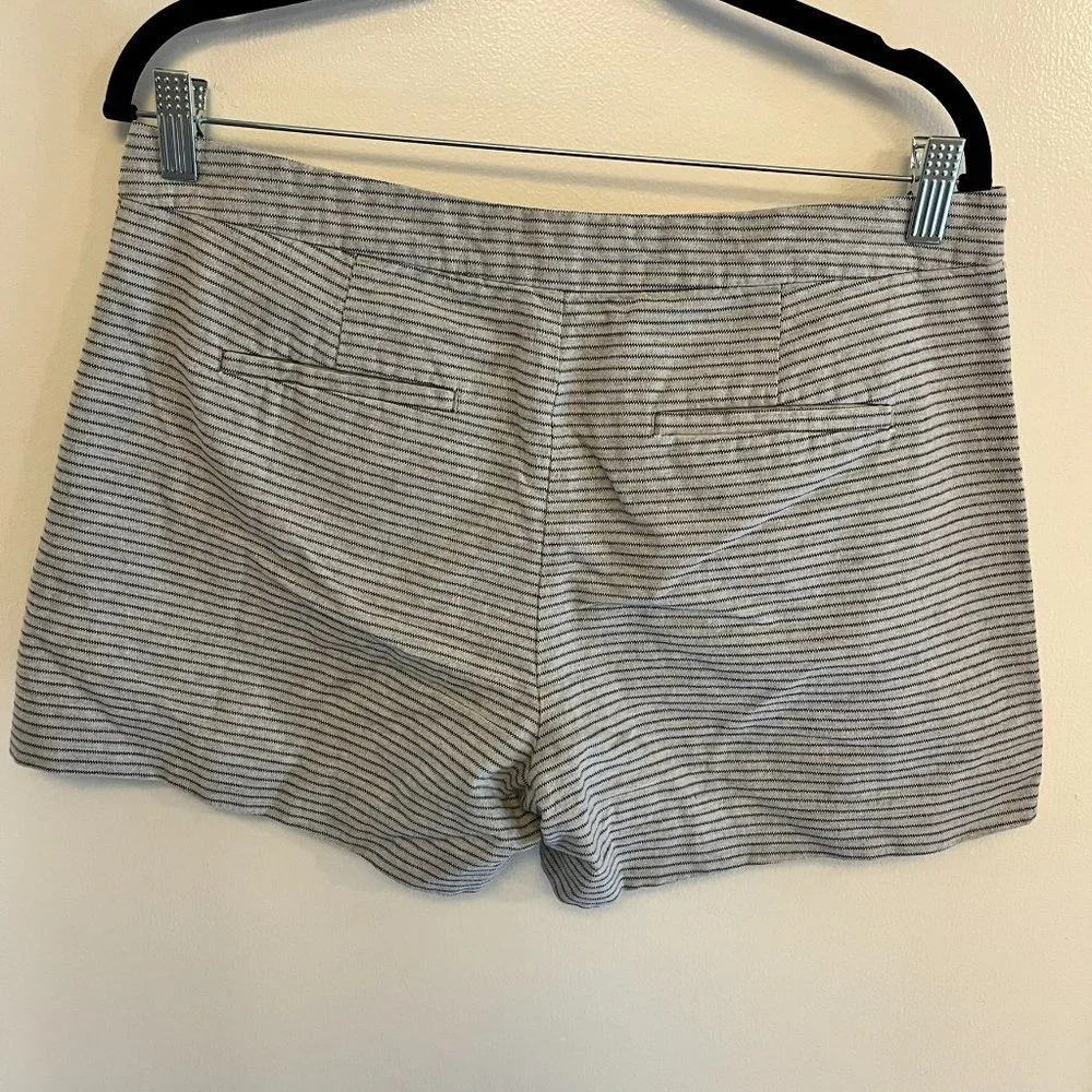 Banana Republic - Sailor Shorts - Navy Stripe - Size 10 - Picture 2 of 4